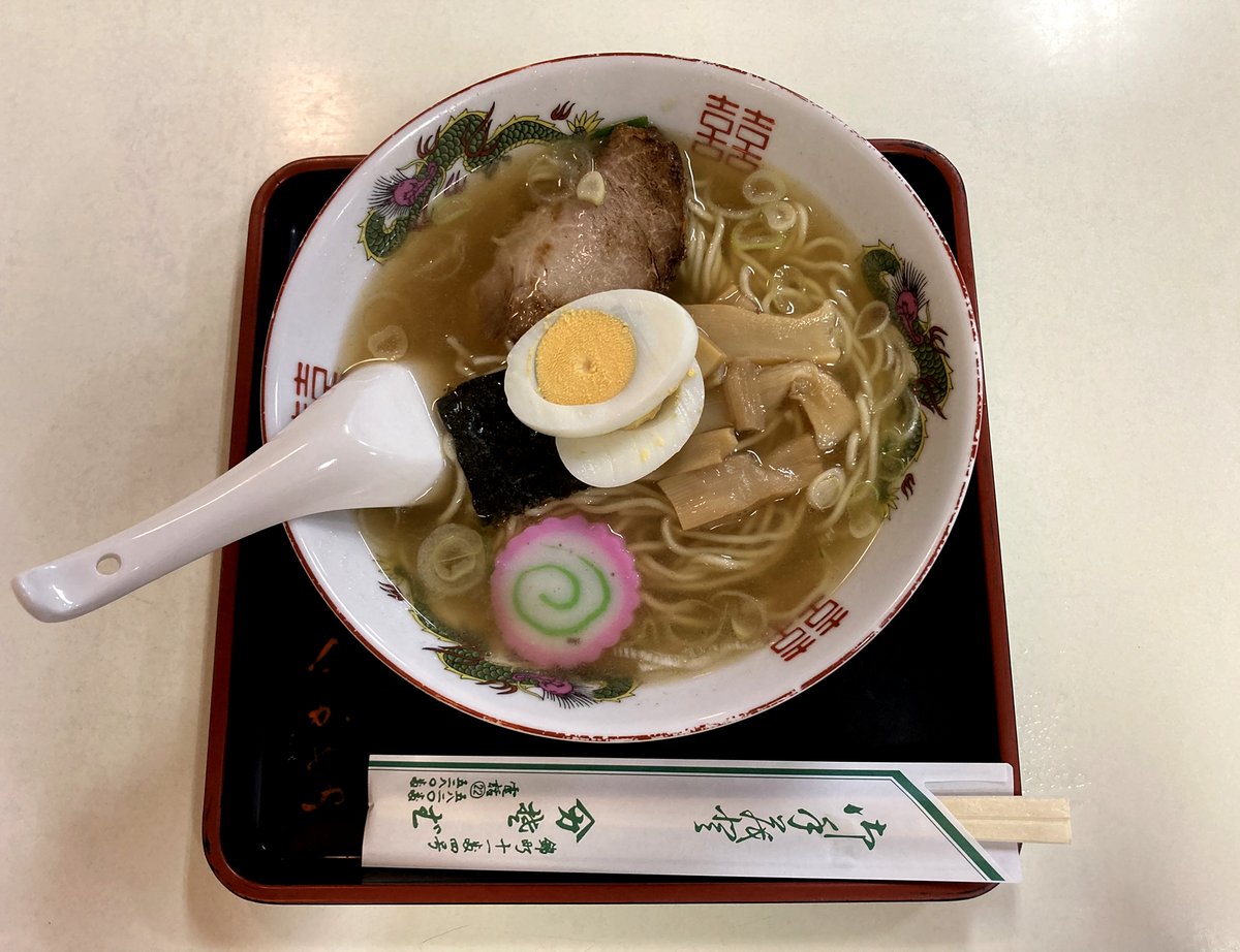 chacakinako's tweet photo. こういう昔ながらのラーメンがいっちゃん美味いんだから https://t.co/8sVl8mHt45