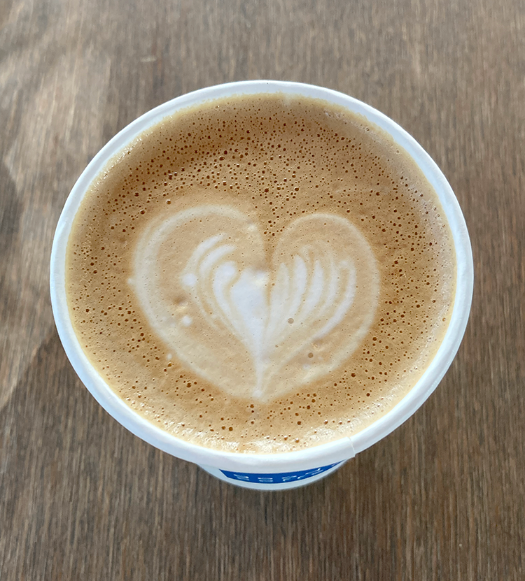 BankruptcyLaw53's tweet photo. 今週のお友達との朝カフェ活は、東陽町にある『goodcoffee』に行ってきました‼️こちらは公園の中に佇むお店でして、今日は天気も良かったので、窓から差し込んでくるやわらかい木漏れ日がとても心地よかったです✨🌿🌿☺️🌳🌳✨モーニングセットのオープンサンドは本当はパクチーが乗っているのですが、苦手のためアボカドだけにしてもらいました😝お店の方のアドバイスでアボカドをマッシュして食べてみたらそのまま食べるよりも美味しかったです🍴😋