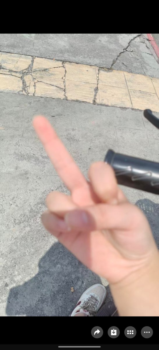 zaoxiegiu's tweet photo. 有要给女高女神压榨贡的么 新开发的素人 很会 可以推#素人开发#ATM#贡奴#女高祖宗#女神#舔狗 https://t.co/XBHSHPYa1N