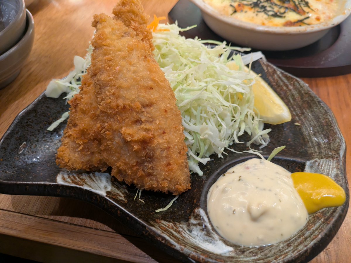 yawarashi's tweet photo. 試合後は静岡まで戻って打ち上げ。静岡おでんて現地で食べたの初めてかも。ほーん。 https://t.co/CyUXRAzt0q