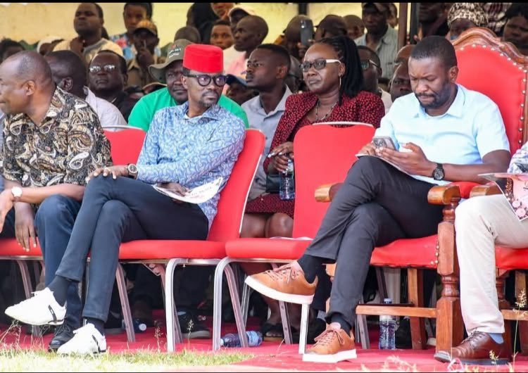 beautah93's tweet photo. Sifuna angeuliza Titimus "unaniona vizuri" mambo bado #SifunaThe6th https://t.co/3f26ycBsoj