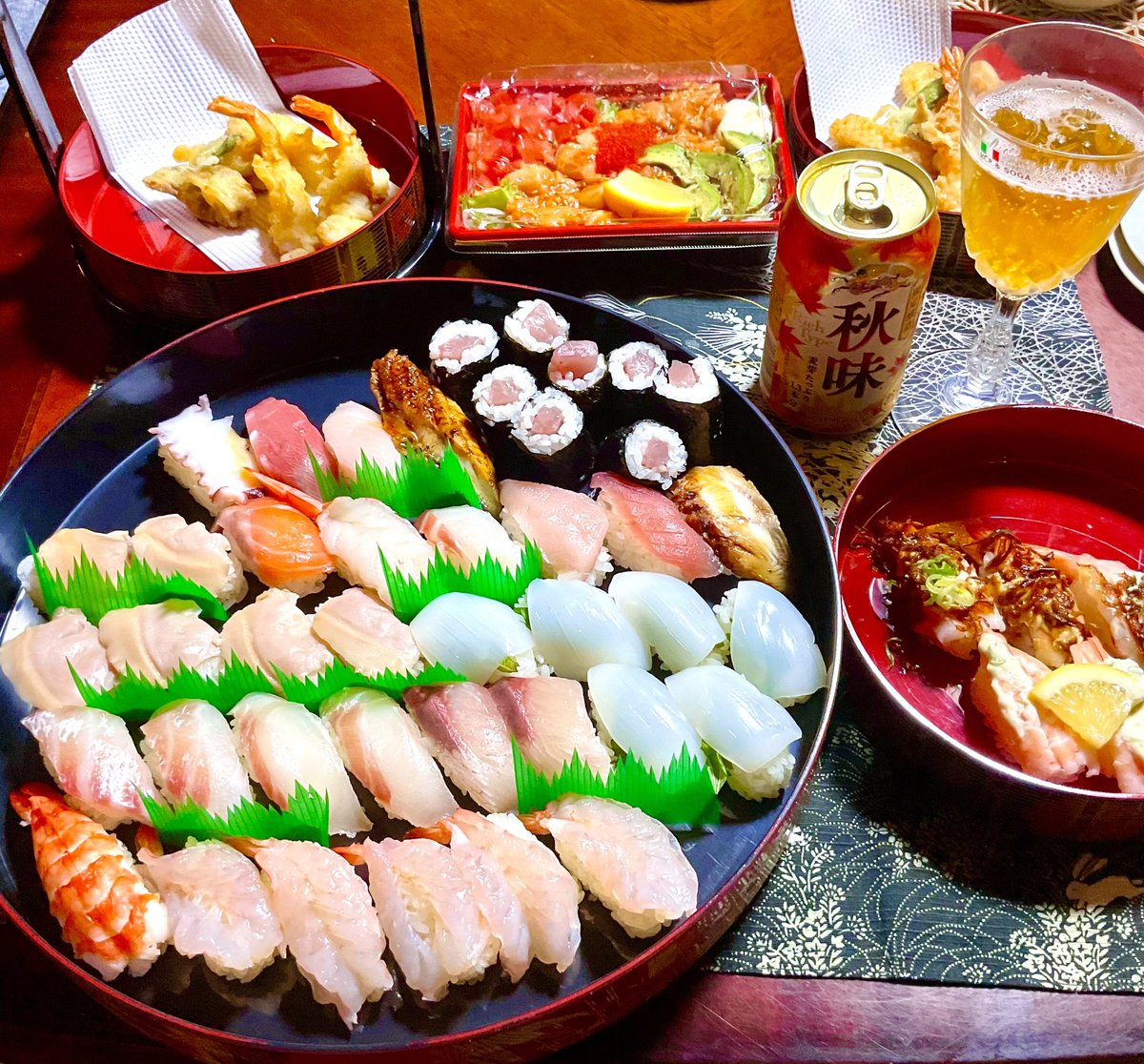 kai_sen_ryu's tweet photo. 私の身体が弱ってヘロヘロと聞いてMさんより🍣🍣🍣の差し入れを頂きました╰(*´︶`*)╯❤️🍣

本当に有難いです😢
✨神✨ですね❣️😭

お陰様で少しずつ回復❤️‍🩹して来ました☺️
温かい御心に感謝、感激です♪
ありがとうございます https://t.co/aMALoUm4pD
