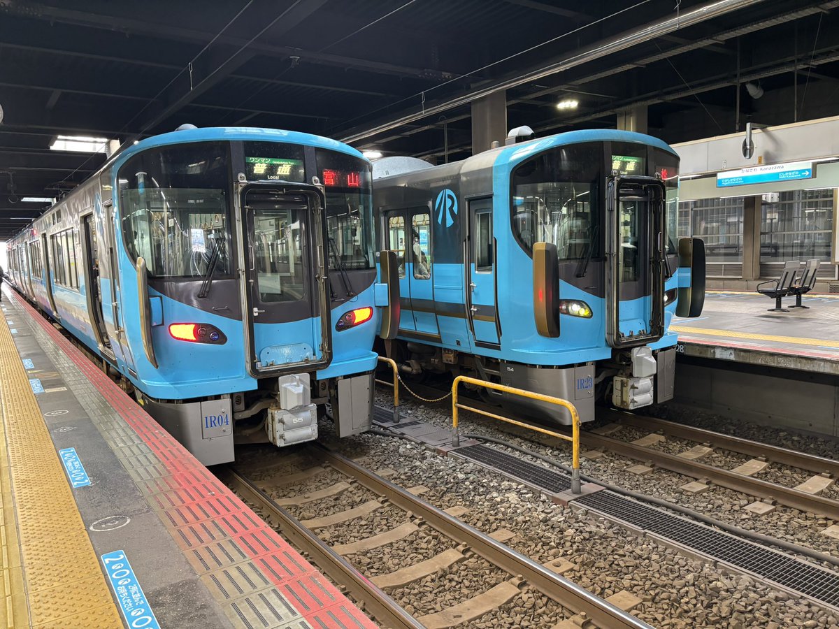 DHyoshikawa's tweet photo. 『IRいしかわ鉄道フェスタ』ご来場の皆様ありがとうございました！

IRあるあるや金沢の思い出、駅名川柳、観光列車のご提案、白山そばの美味しさなどお話させて頂きました。イベントの出し物にもたくさんの愛がありました！！

#IRいしかわ鉄道
#IRいしかわ鉄道鉄道フェスタ https://t.co/izNWchG2Pp