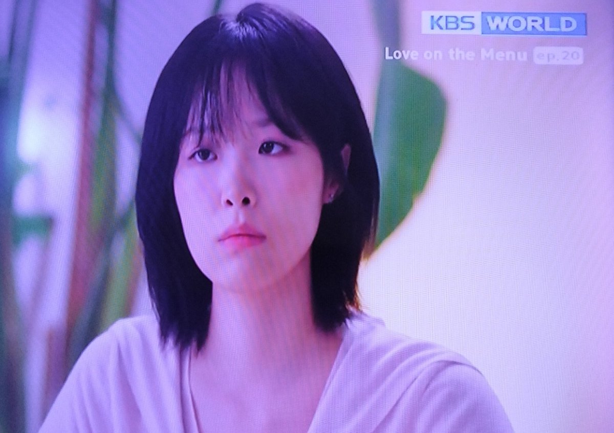 Mr_Ask_Why's tweet photo. #NowWatching #LoveOnTheMenu episode 20 on @KBSWorldTV 😊
#KBSWorld #AlwaysYours #KBS
#AhnHeeYeon #ParkYouNa #JungBoMin #BaeYounKyu #LoveOnTheMenuEp20 #KBSDrama https://t.co/YhPlfsdXJG