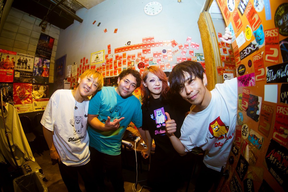 LACCO_TOWER's tweet photo. 【終演】
NEW FULL ALBUM「幕開」発売記念
全国ワンマンツアー「#幕開旅行」
＠大阪公演

ご来場いただき、
ありがとうございました！

次回の幕開旅行は、
11月1日(日)@福岡Queblickにて。
そして、11月3日(火祝)はMUSIC ZOO KOBE 太陽と虎にて“幕開”。

さらに！
明日10:00より、リバイバルツアー「再燃」
チケット一般発売開始！
12月13日(日)は、本日と同じ会場、
大阪・LIVE SQUARE 2nd LINEにて！

🔗チケットはこちら
https://t.co/3P5hcyQBi6

#LACCOTOWER  
#LACCOTOWER幕開