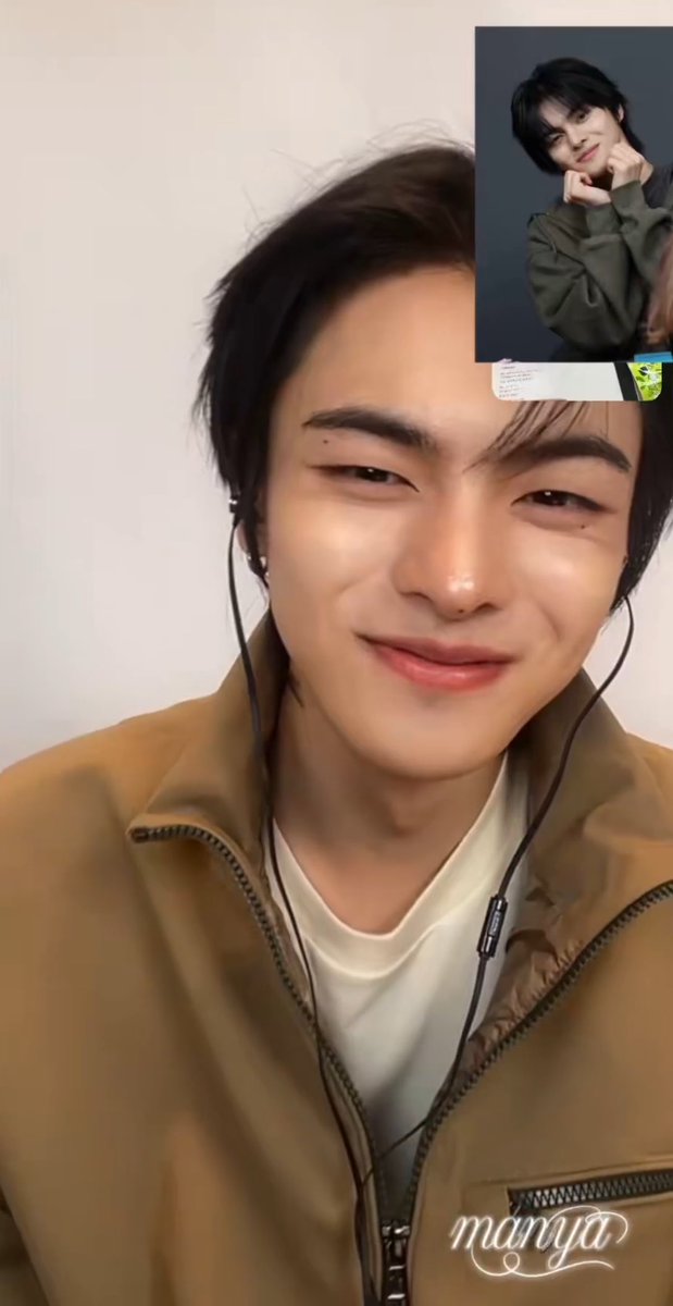 leowonlip's tweet photo. plsss keep smiling like that forever, leo 🥹🖤 https://t.co/Noq2no1Aj3 https://t.co/drX8mxCTGD