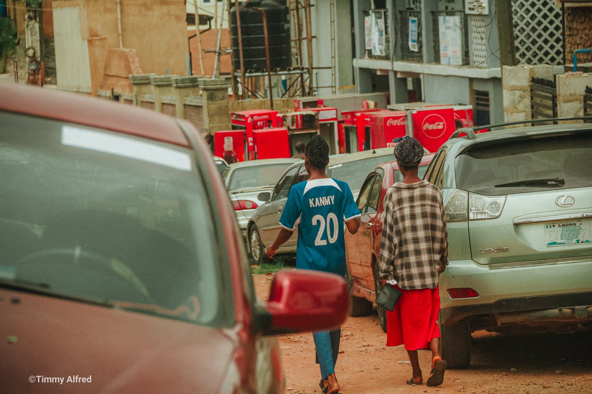 Alfred_Timmy01's tweet photo. Every street has a story. Every face holds a moment  Every ordinary day carries something worth remembering
Not just pictures but pieces of life preserved in time.

This is how I see the world. This is how I tell stories
📸: @Alfred_Timmy01

#StreetPhotography #VisualStorytelling https://t.co/9l2XB0DKqS