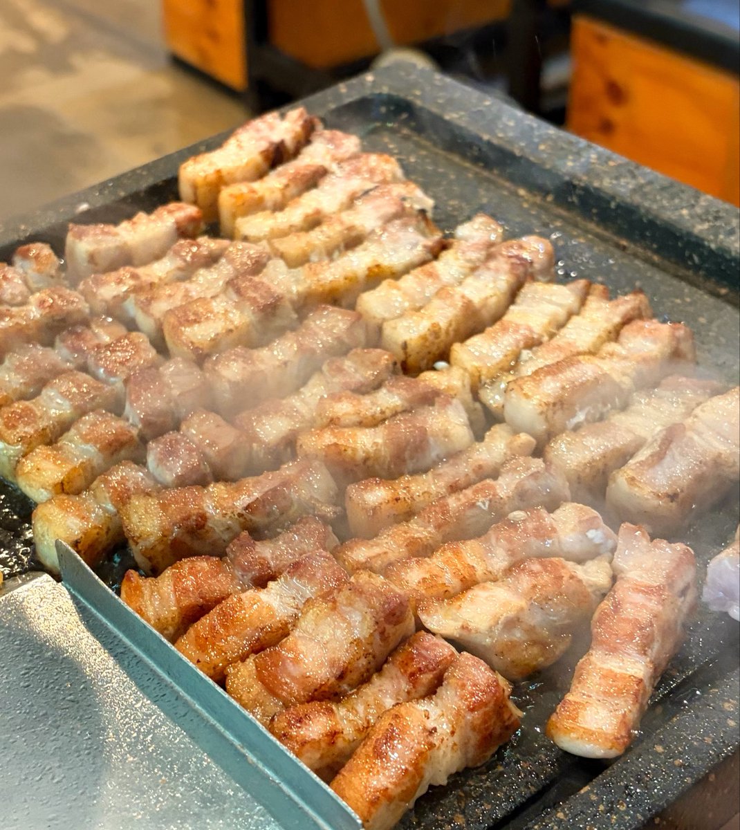 ehamiibap's tweet photo. 가지런히 놓인 삼겹살 https://t.co/KEkl8brapS