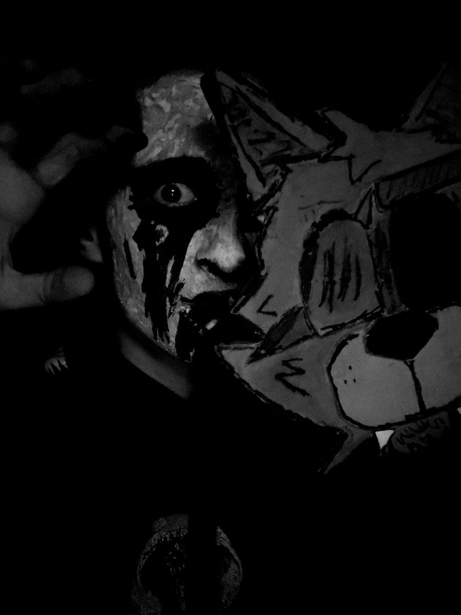 EryxVale's tweet photo. Uuhhhh... yeah
#foxy #Foxyfnaf #fnaf #haloween #mask https://t.co/3htEYpEa7c