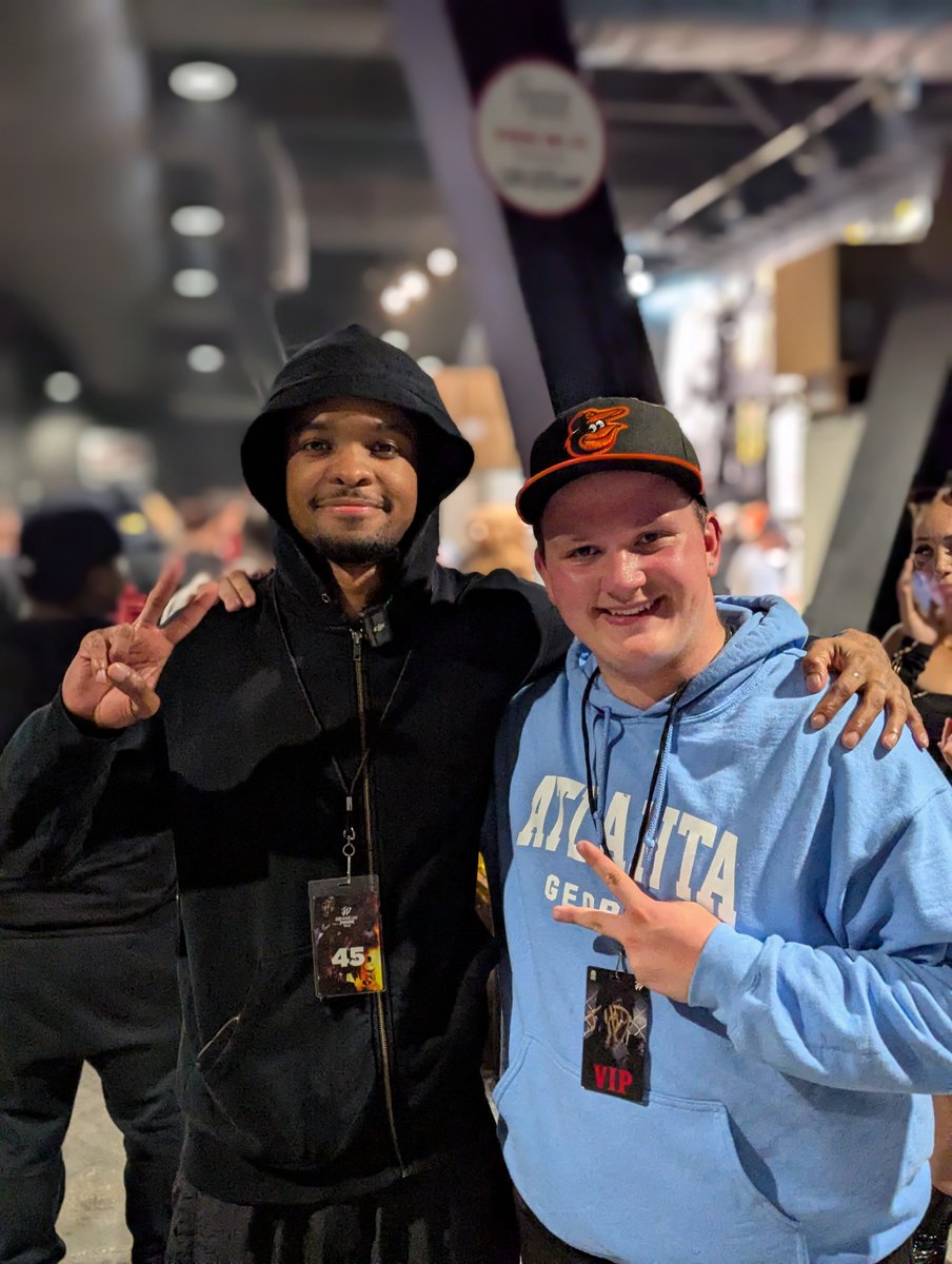 ibluetune's tweet photo. it was one year ago today i met and saw @Xchrispatrick for the first time opening up for j.i.d. little did i know he'd become one of my favorite dude's ever. now he's a xxl freshman, one of the biggest upcoming rappers, and a man with pure dedication. keep the grind up big bro 🙏🏻 https://t.co/cgO0QdzfIb