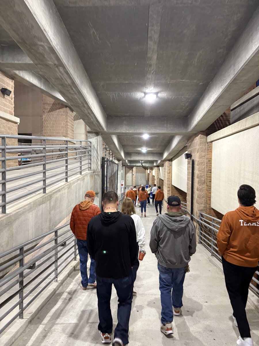 _delconte's tweet photo. Stadium walk complete and this fella is fired up to be here… let’s have a great day y’all🤘🏽 https://t.co/Ewn8vcJqWT
