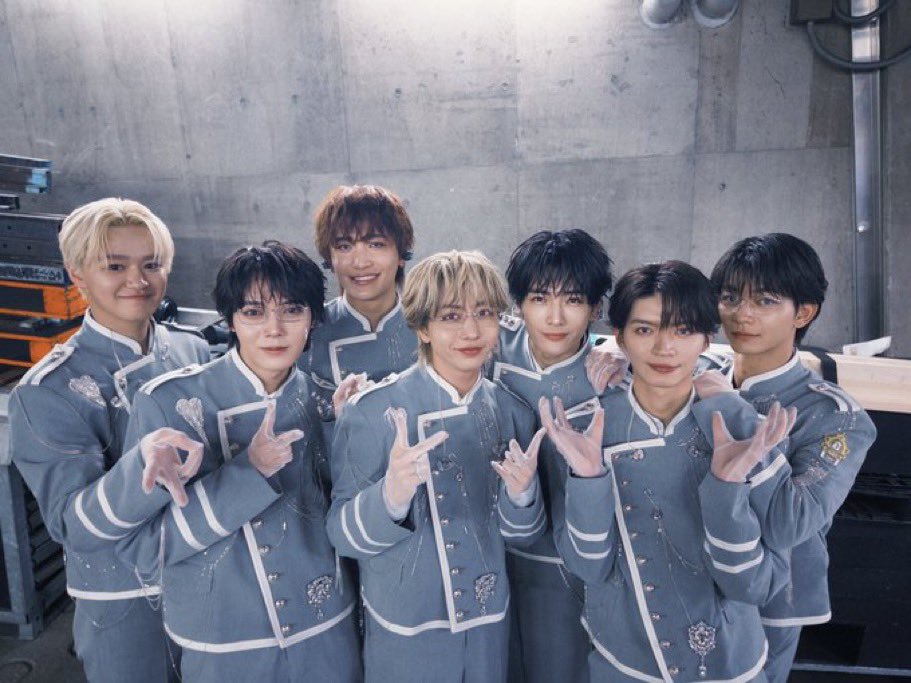sakuran__bobo9's tweet photo. （1.2枚目）げんじぶって儚くない...?

（3.4枚目）
そんなことないだろｯ‼️どう見たって儚いだろｯ‼️明日にはもう会えなそうだろｯ‼️7人の行きつけとされていたサウナに行ったって、光咲が通っていたラーメン屋に行ったってもぬけの殻だろ‼️もう観測者は、、、（倍率が高すぎて）会えないだろｯ‼️ https://t.co/kETgUBDANi