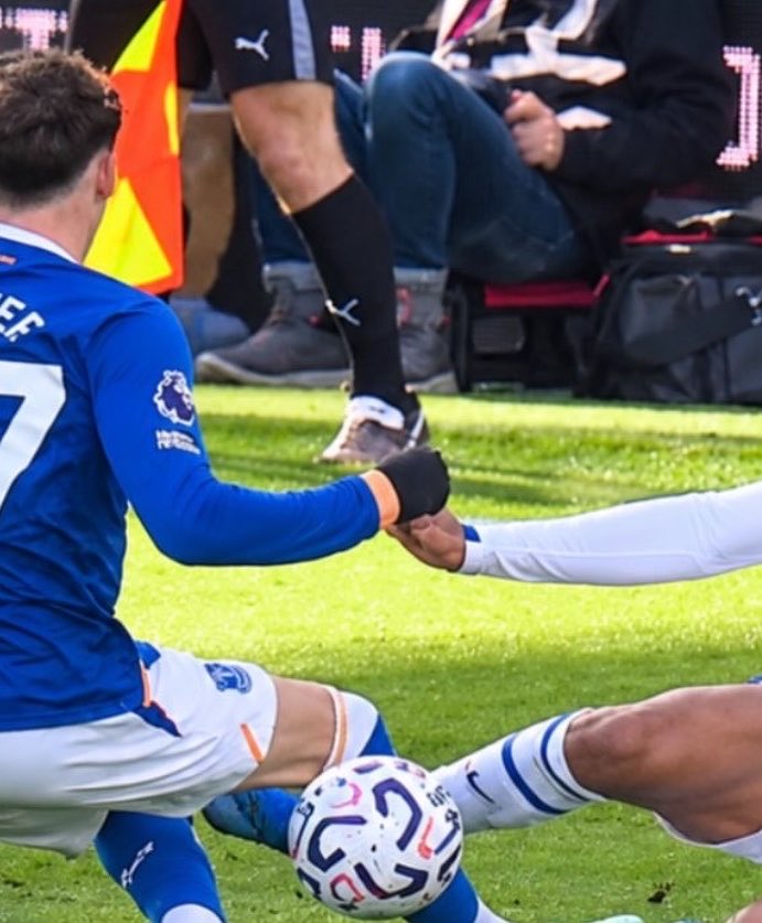 ChinoUTD's tweet photo. 🚨 James Garner at halftime on his collision with Morgan Rogers and his frustration at being ordered off the pitch for treatment:

“I was very angry. Not because of the tackle. These things happen in football. We both went for the ball, we collided, and I came out of it with blood on my leg.

My problem was what happened afterwards.

When we were both on the ground, I looked across and saw Morgan holding his leg too. So I thought, okay, maybe we’ve both hurt ourselves. That’s unfortunate.

Then the referee comes over, sees the blood and tells me I have to leave the pitch for treatment.

I said, ‘Okay, but what about him?’

He said, ‘What about him?’

I said, ‘He’s injured too. Look at him.’

And just as I’m pointing towards Morgan, he gets up and starts walking away.

I couldn’t believe it.

I said, ‘Oh, so he’s alright now? That’s fantastic. What a recovery.’

But the referee wasn’t interested. He told me I had to go.

Now, understand something. The game is 0-0. It’s a very difficult match. Everybody is fighting for every ball, and suddenly I’m standing outside the pitch while my teammates are playing with ten men.

The medical staff are trying to clean my leg, but I’m watching the game.

One of them says, ‘James, please, stop moving.’

I said, ‘Then tell them to stop attacking!’

Because every time Chelsea got the ball, I was thinking, if they score now, how do I explain this to my teammates?

What am I supposed to tell them? Sorry, lads, I was outside having my leg cleaned?

And the worst part was seeing Morgan running around.

I kept telling the fourth official, ‘Look at him! Five seconds ago, he was holding his leg like me. Now he’s running faster than everybody.’

He said, ‘James, you’re bleeding. You have to receive treatment.’

I said, ‘I understand that. I’m not arguing about the blood. I’m asking why I’m the only one being punished for a collision involving two people.’

He tried to explain that Morgan didn’t need treatment.

I said, ‘Well, perhaps he should come outside and explain that to me while they’re cleaning my leg. At least then we’ll both be off the pitch.’

Of course, I know the rules. If you’re bleeding, you have to come off. I understand why that rule exists.

But when you’re in the middle of a game like that, you’re not thinking about the technicalities. You’re thinking about the space you’ve left behind and your teammates having to defend with one man less.

I was telling the medical staff, ‘Please, just finish it. Put whatever you need to put on there. I’m ready.’

They said, ‘We need to make sure the bleeding has stopped.’

I said, ‘It’s stopped. Look.’

They looked.

It hadn’t stopped.

So they told me to sit still again.

I think I was more difficult to treat than the injury itself.

And when they finally allowed me back on, I was relieved. Not because my leg felt better, but because I could stop watching my teammates defend without me.

After the match, I could laugh about it. Morgan and I were competing for the same ball. I have no problem with him.

But in that moment, I was thinking, this man has kicked me, I’m the one bleeding, he’s still playing, and somehow I’m the one who has to stand outside and watch.

If Everton had conceded while I was off, I promise you, the referee would have heard about that collision until the final whistle.

Probably after the final whistle too.”