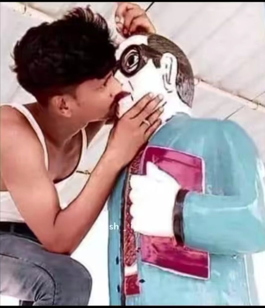 Abhimanyu325's tweet photo. रण-D का औलाद @RahulAnand6851 😂😂 https://t.co/yLm7JKu4ye