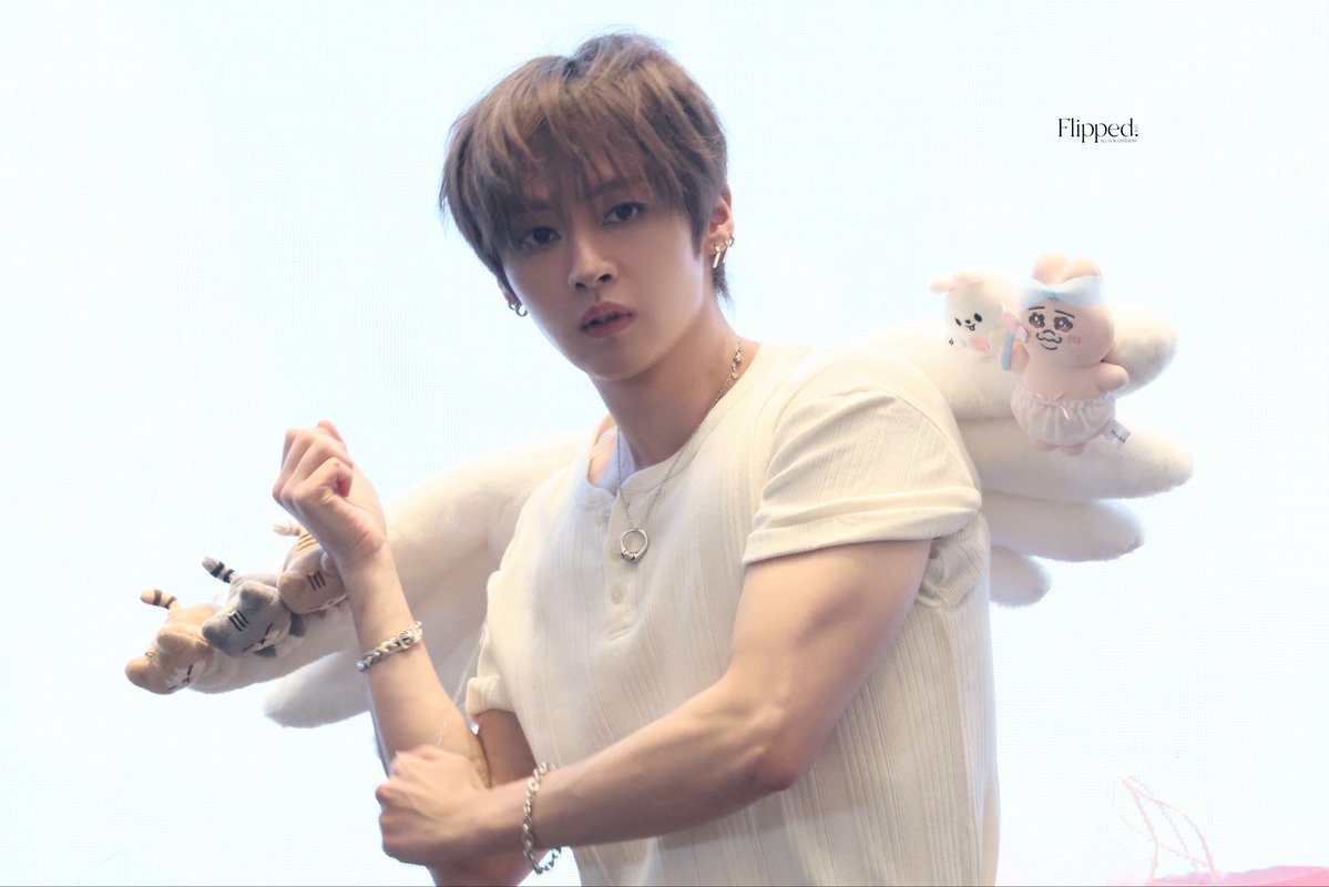 Flipped1025's tweet photo. 261017 Starriver 

👑🐰

#LeeKnow #StrayKids 
#리노 #스트레이키즈 #リノ https://t.co/UzLSOBYKCk