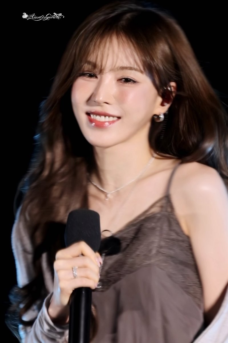 ariawen0221's tweet photo. #Wendy
#웬디 https://t.co/BlbTsv3238