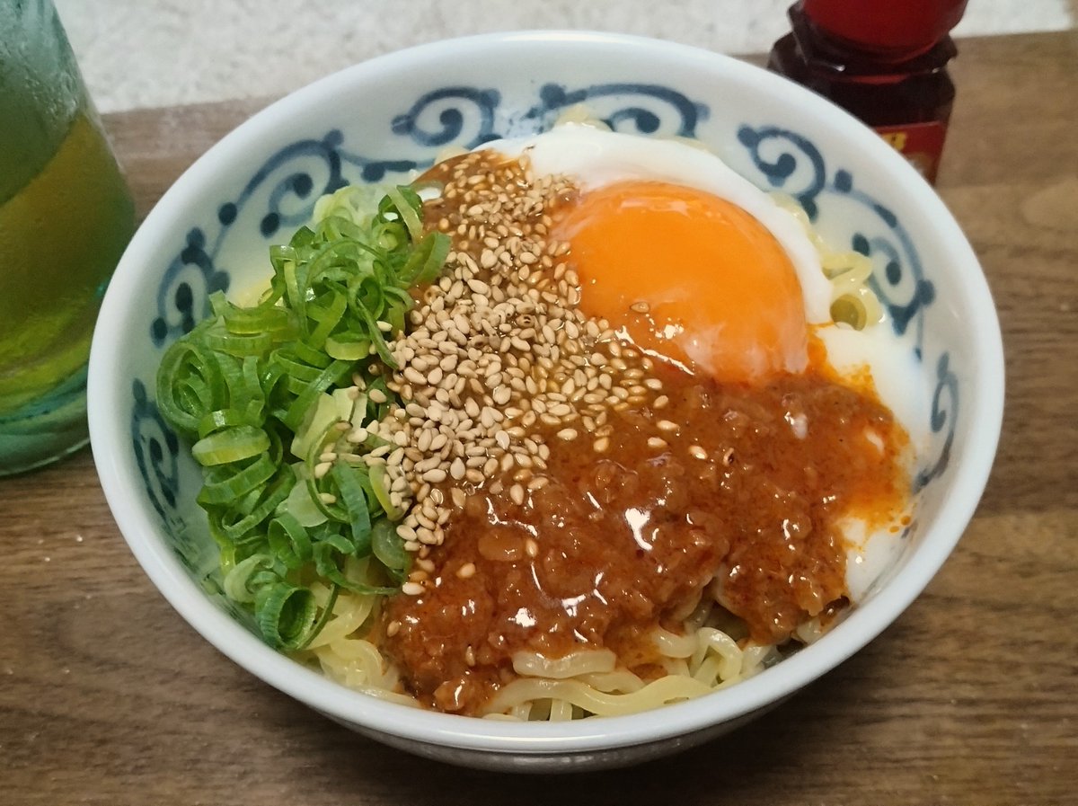 alcoooooooohol's tweet photo. 汁なし担々麺。 https://t.co/6LmkZcYbQS