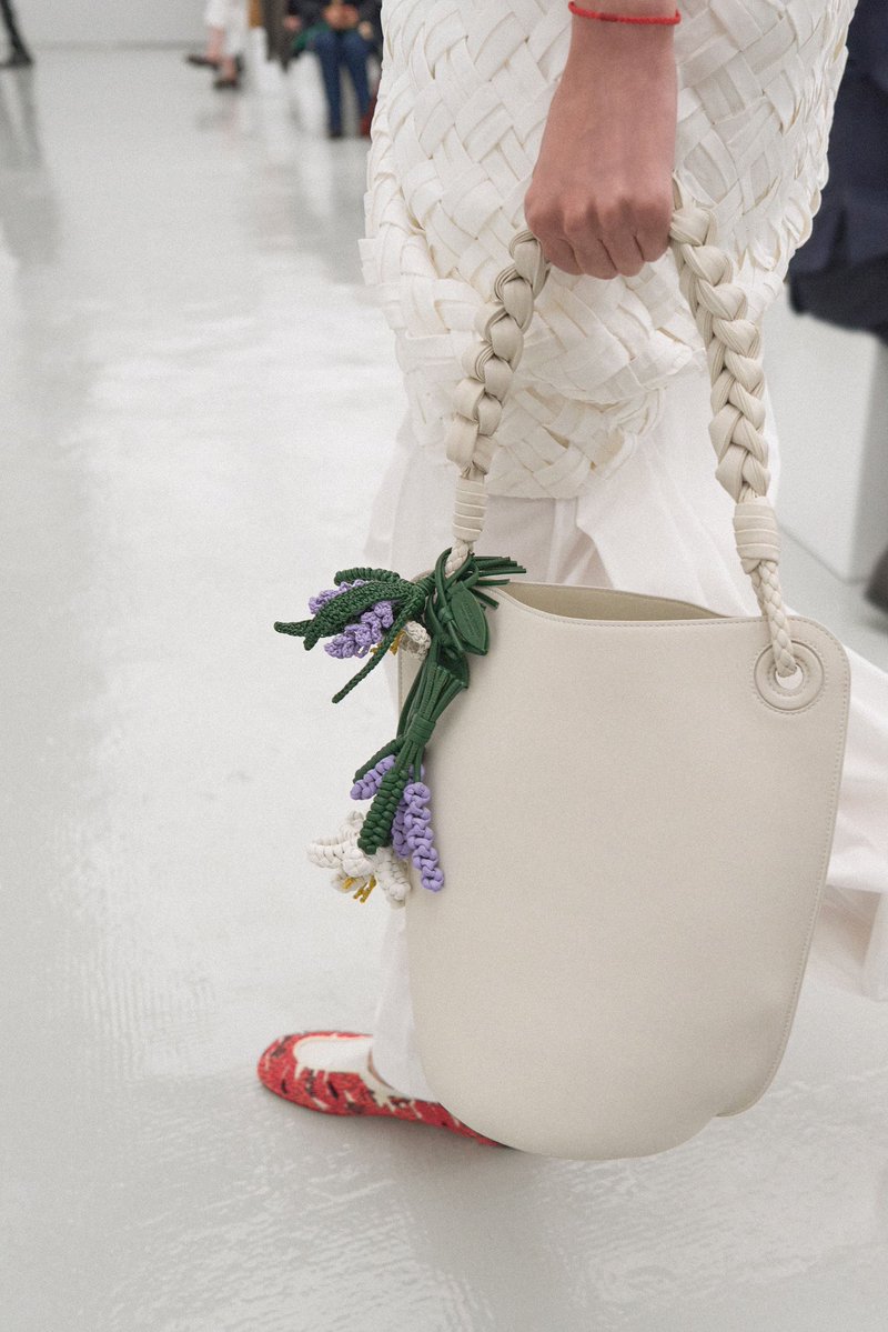 jacquemusx's tweet photo. Still dreaming about the bags at Bottega Veneta… https://t.co/rmBt7LqNfR