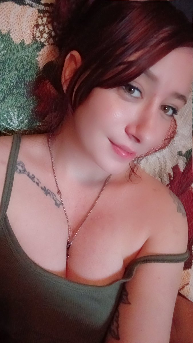 WednesdayA26's tweet photo. Hi there! Just thought I'd send you the link to my business profile on Venmo. Just tap to see what I do best.

https://t.co/F8PX3Czq1N

I sell feet pics, I sell all kinds of content, I'm a sugar baby looking for a sugar daddy and always accepting paypigs and slaves 😘 https://t.co/w20im4asqF