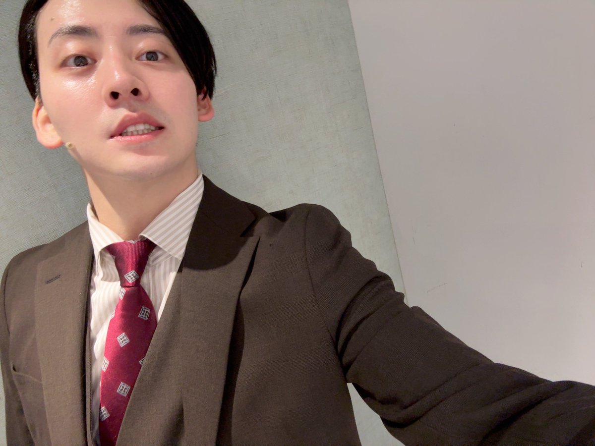 maximum083's tweet photo. 牧島です！

『二階堂朝陽は助けに来る』
本日初日でした！！！！

楽しんでいただけましたか？
僕はめちゃくちゃ楽しかったです！！

千秋楽まで頑張るぞ！！！！
みんな見にきて！！！！！
楽しいよー！！！！！ https://t.co/OsybCCo2qi