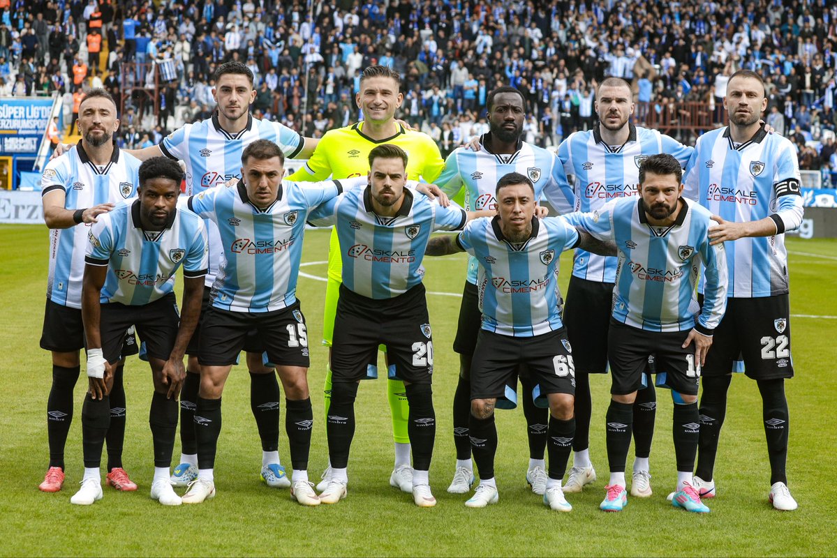 Erzurumspor's tweet photo. BİR DADAŞ GİBİ! 🧿

#ERZvEYP | 2-0 https://t.co/m3afJaobDM