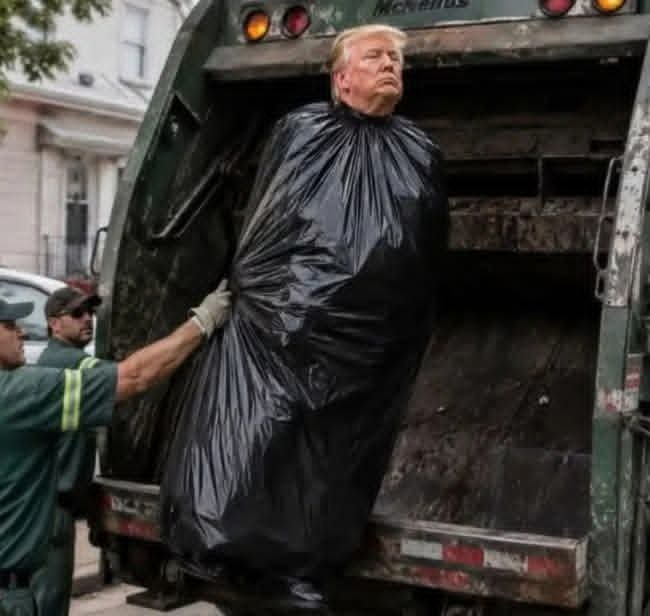 trumpy0dumpy's tweet photo. The place for the trash is here 👇

#Trump #LoserTrump #LiarTrump #StupidTrump #TrumpIsALoser https://t.co/YJFTxfUQxp