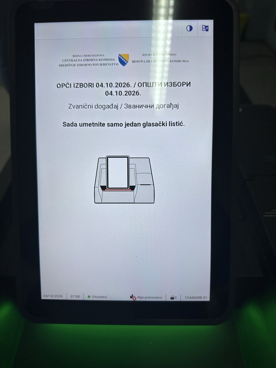 aleshojs's tweet photo. Bil sem OVSE opazovalec na volitvah v Bosni. Predčasnih ni!
Scan osebne,prstni odtis volilca,podpis na izpisan slip s sliko volilca,glasovnice oddane v scaner-skrinjo,optično prebrane in rezultati iz mašin ob 19.01 izpisani.Nato odprejo boxe in kontrolno vse še ročno preštejejo👍 https://t.co/CEwnLrEiRI