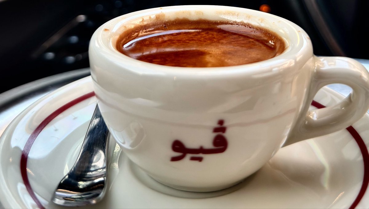 2liqc's tweet photo. أخت النسانيس مدري بنت عم الحرير https://t.co/mSk6ahmXj8