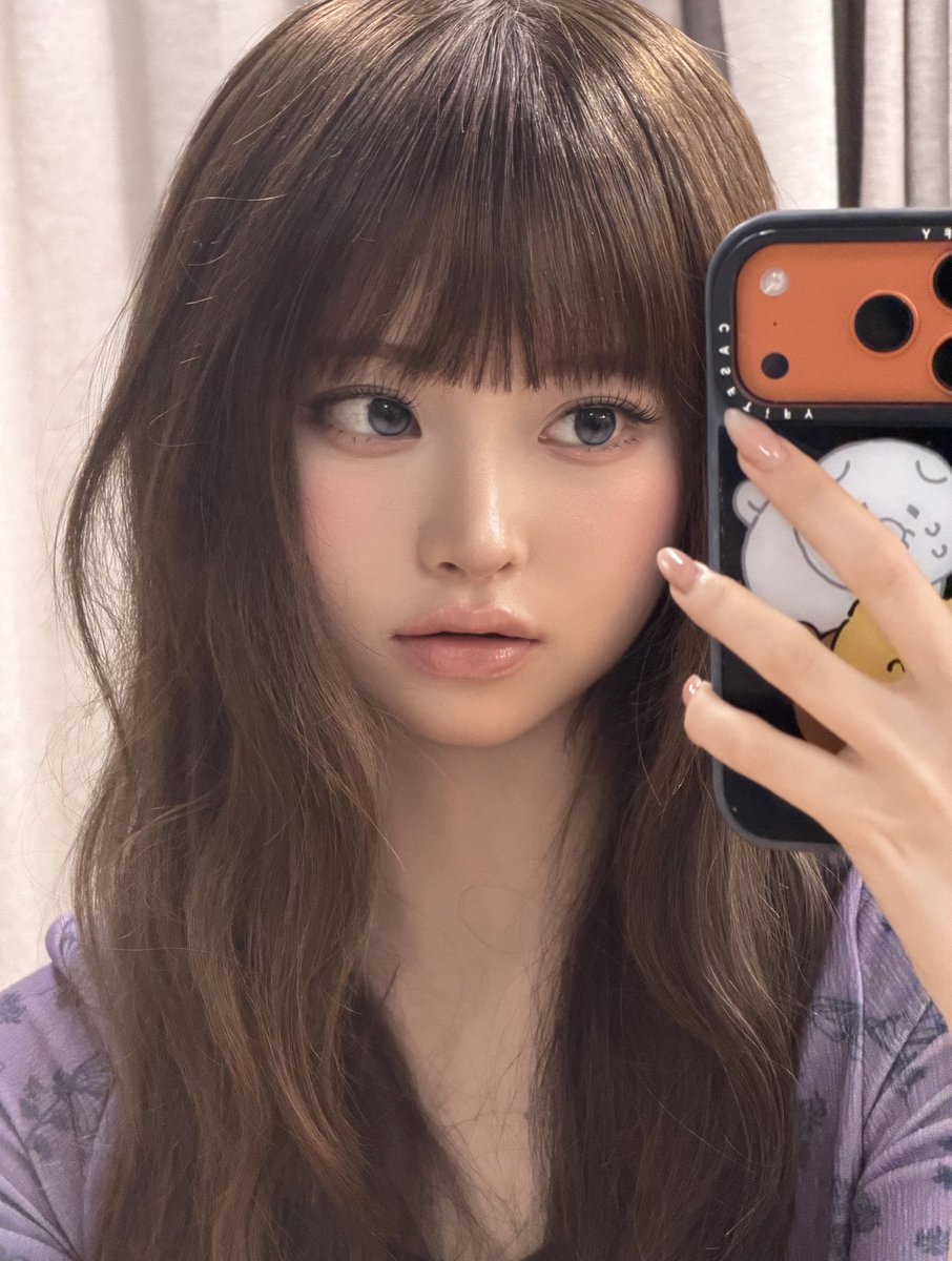 whiteAngell0009's tweet photo. ハウムちゃん、丸顔×猫顔なのあまりにも可愛すぎる…♡ まんまるな輪郭の甘さと、猫っぽい目元の小悪魔感が共存してるの天才すぎる… https://t.co/LderpfuEnc