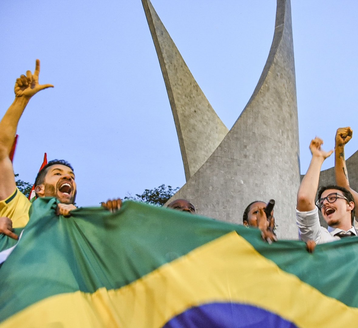 cortezpsol's tweet photo. 🇧🇷 Dê a ordem, comandante @AndreJanonesMG. https://t.co/msBn0retnm