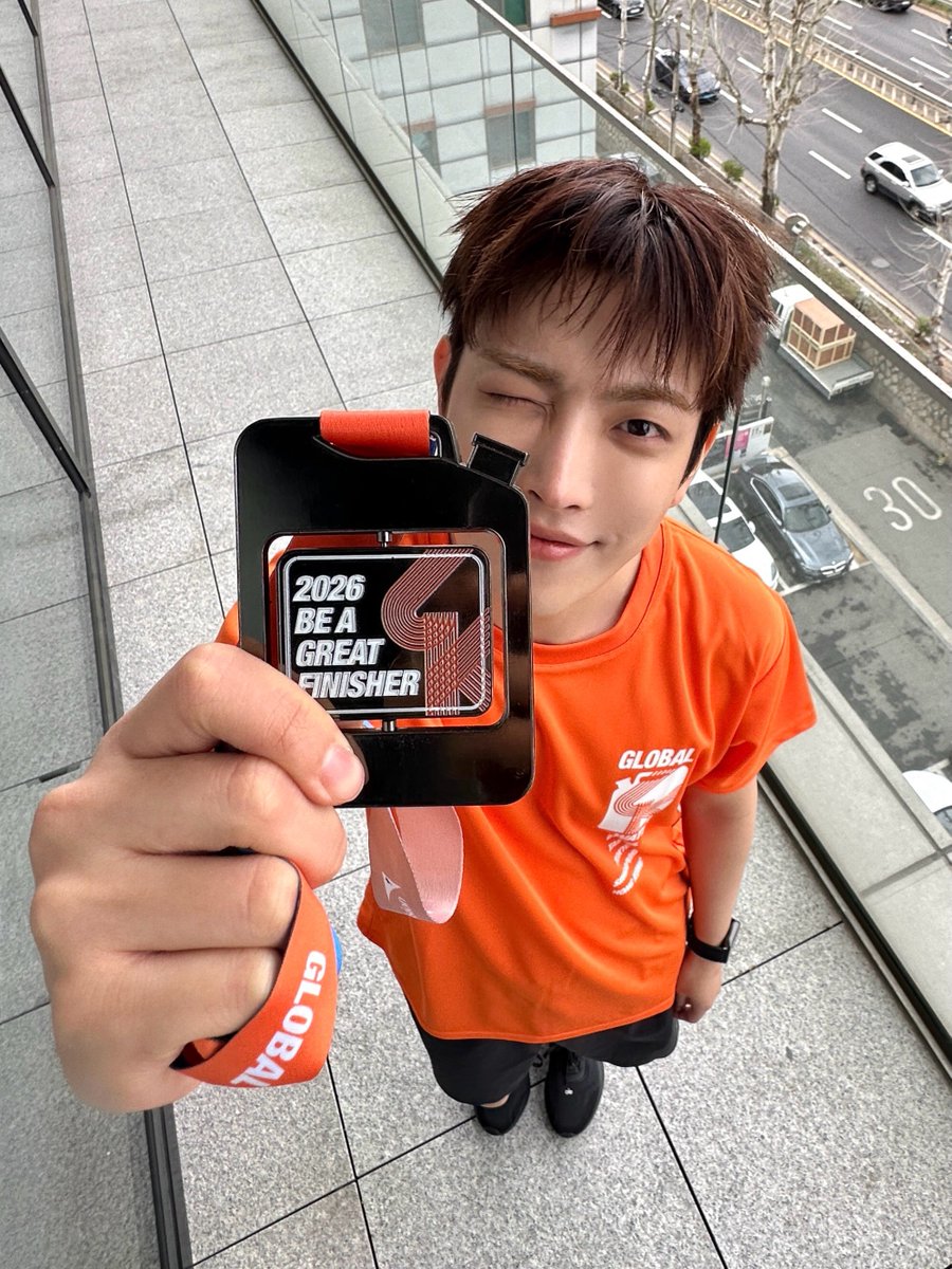 ATEEZUD's tweet photo. [📷] 261017 IG: HONGJOONG

"The 6km miracle we create together ✨
6km is the average distance children in Africa must walk every day just to get clean water.
By walking and running together, we can lighten their steps and bring them a better tomorrow.
I’ll be joining this heartwarming journey again this year.
Let’s create a miracle where our run becomes someone’s hopeful tomorrow. Join me! 🏃🏃‍♀️🏃‍♂️

#HONGJOONG6K #GLOBAL6K #G6K_KR" 

#ATEEZ #에이티즈 #HONGJOONG @ATEEZofficial 
https://t.co/9eFEhsLVKo