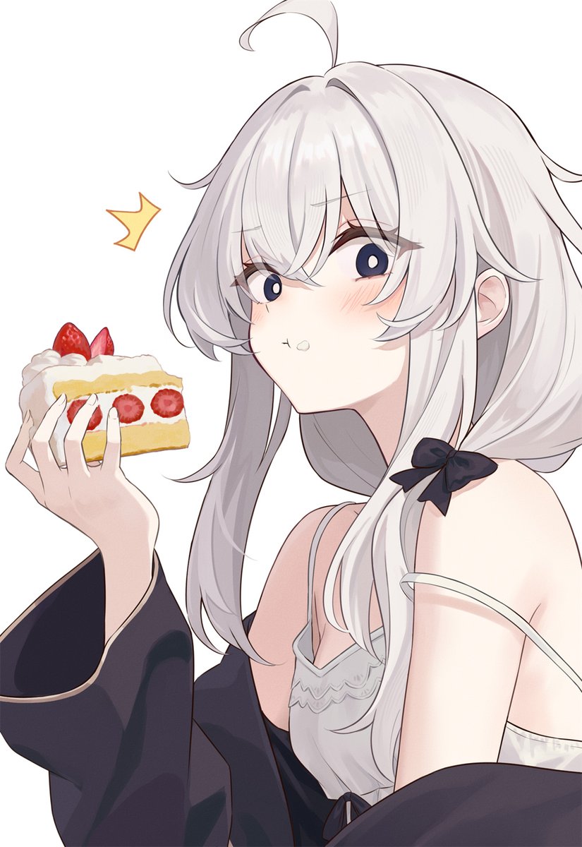 azure_0608_sub's tweet photo. 🎂✨ https://t.co/hnYm6XdEl7