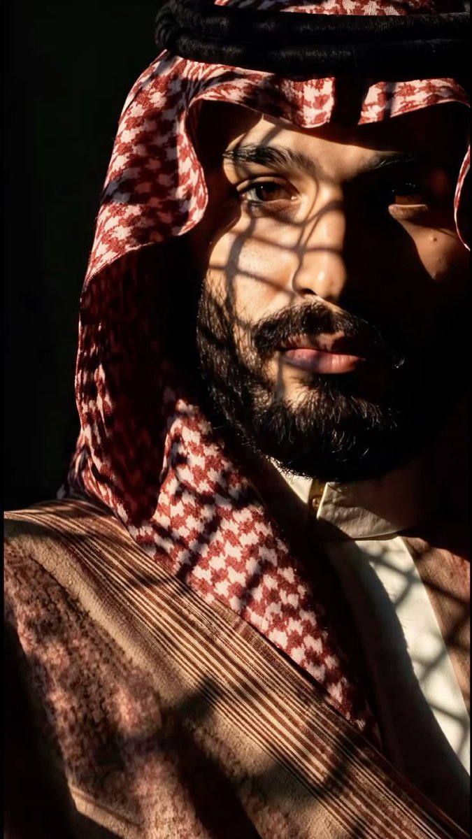 sara_523e's tweet photo. جعل العدو يا سيدي في هموم
ويعيش عمره في شقى وأنين
من ينوي الديرة يعود مهزوم
ندعس على راسه بحق مبين
حنا لهم صاع بكيل يقوم
ما نقبل العيلة ولا نستكين
دون الوطن ونا بيوم الزحوم
نروي شبا السيف بدم العنين
وجعل العدو في دنيته محروم
من الفرح ويضيق به كل عين https://t.co/tuAR5X7gc2