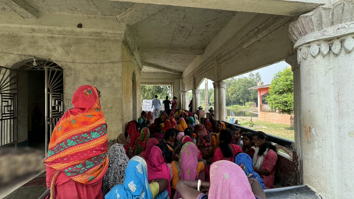 actnowindia01's tweet photo. Act Now India, People Future Foundation &amp; Project Potential organised an awareness camp in Katihar.
The camp promoted skill development courses for girls who passed Class 12 and raised workers’ awareness of welfare schemes. Support was provided to facilitate 20 PMJAY cards. https://t.co/yePnfO39YU