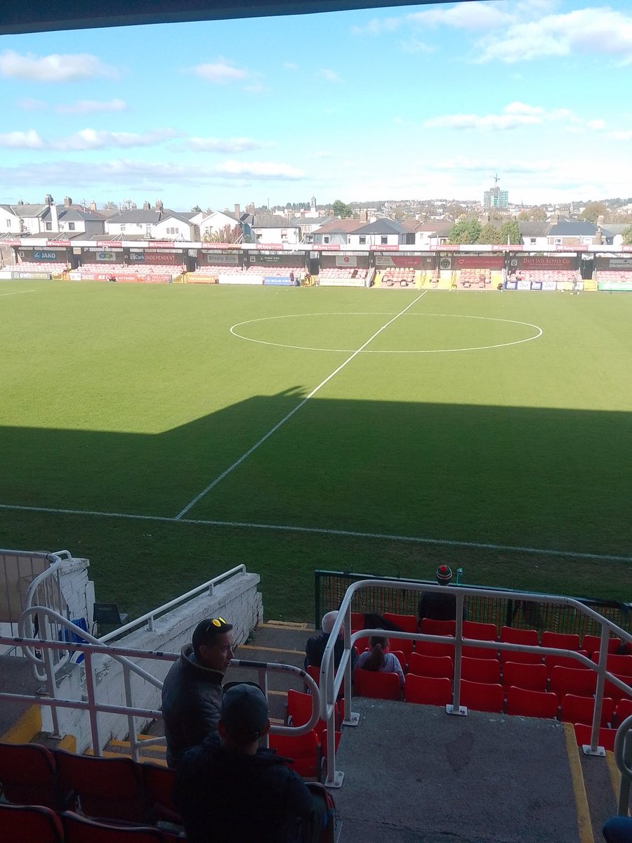 JoeSeward1's tweet photo. It's the final home game for @CorkCityFC women here @LoiWomen 
#CCFC84 https://t.co/BMf1MIldDs