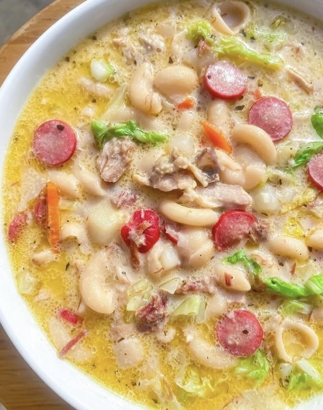 fidgetythoughts's tweet photo. ONE HAS TO GO

Filipino Breakfast Edition 🍜

1. Lugao
2. Sopas
3. Mami
4. Champorado https://t.co/gOfPfEZq3J