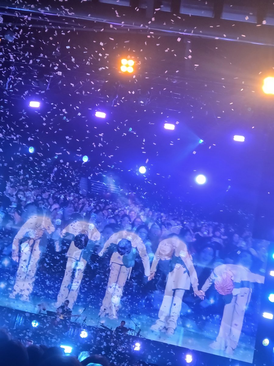 HoshiRonnn's tweet photo. Plave , yall changed my life in these few recent years since your debut~ 
💙💜🩷❤️🖤

It feels so emotional seeing how far yall came to be , we will always be here supporting yall everyway we can 😢✨️💞

Now I'm gonna cry to sleep~

#plave #KeepItManicSG https://t.co/OCa7VcL3rg
