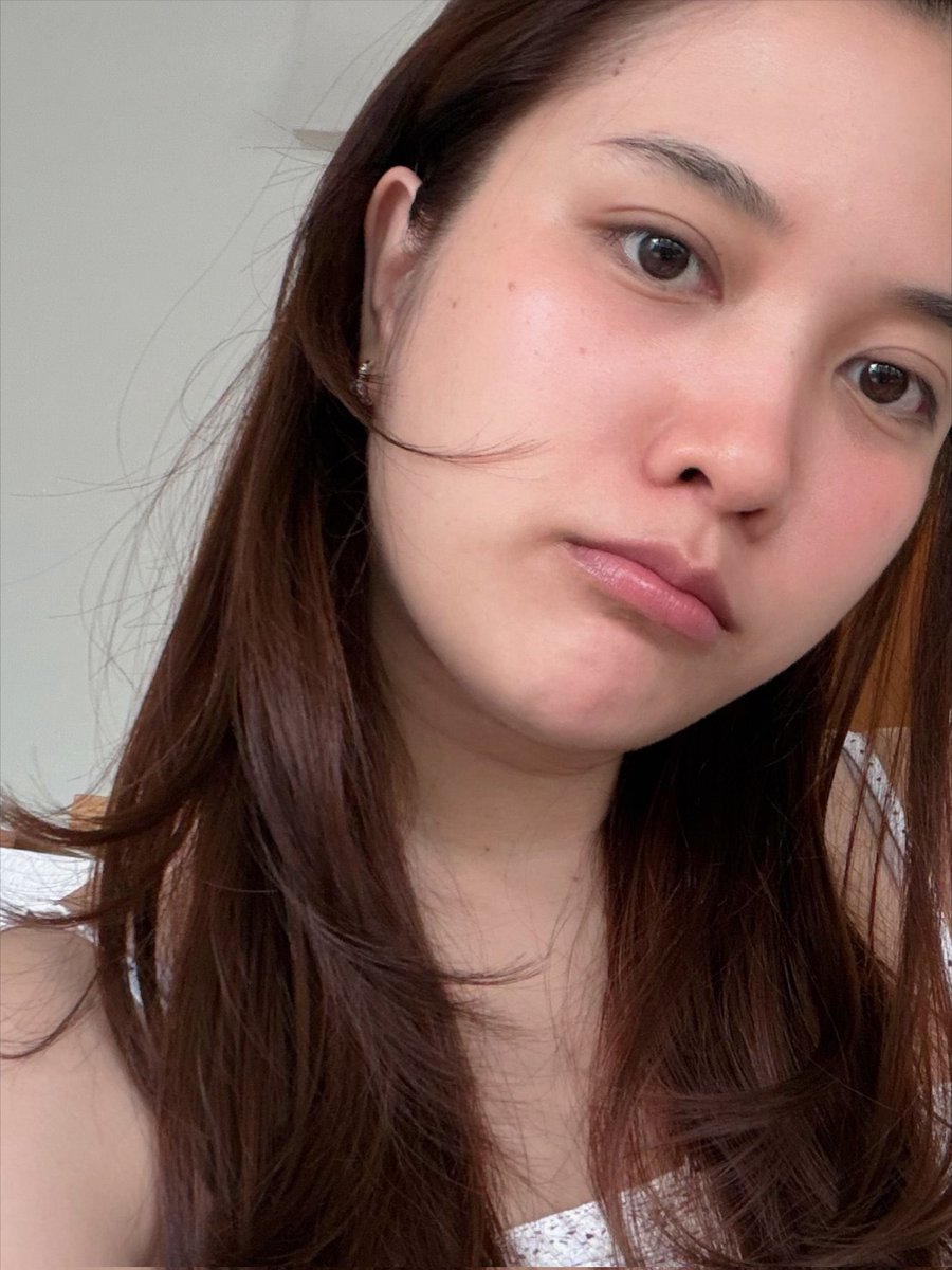 prat_u1831's tweet photo. พี่ฟรีนหน้าสดนี้มันช่าง 🫠🫠🫠

#srchafreen https://t.co/k3eYLQuQWH