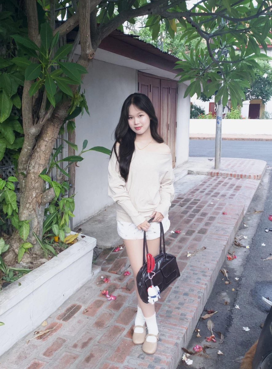 Thaynaomenaa's tweet photo. 🌳 https://t.co/TQWeE5sDko