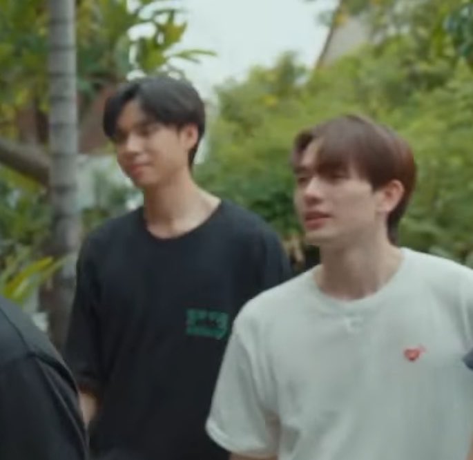 _sunflower_1996's tweet photo. ((กูกับพี่มึง                           มึงกับน้องกู)) https://t.co/ksEzlS9ftx