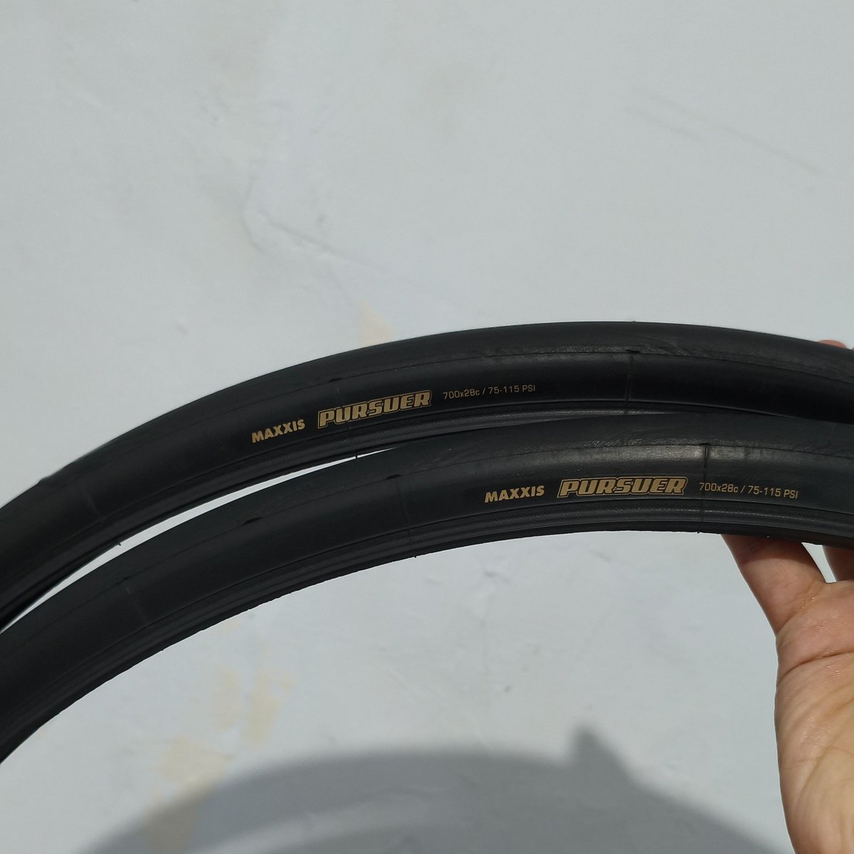 triple3angle's tweet photo. WTS Ban Maxxis Pursuer, 700x28c, wired.

500k sepasang, negotiable 🙏🏻

#fnfjb https://t.co/N2kkHTw8S9