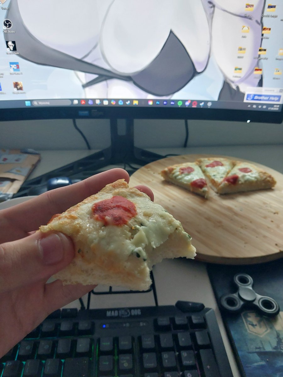 MinosUnofficial's tweet photo. Pizza lowk bussin https://t.co/pprPBR6EGn
