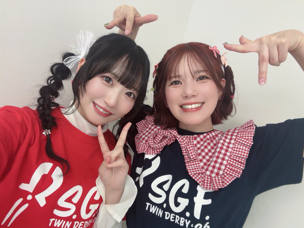 yuri_komori222's tweet photo. お写真撮れた皆さんと！
巻野さん、宮永さんとは私のカメラでは撮りそびれておりました（ ;  ; ）
またご一緒できますように〜〜！🦀⭐️ https://t.co/bmHMGNoVsP