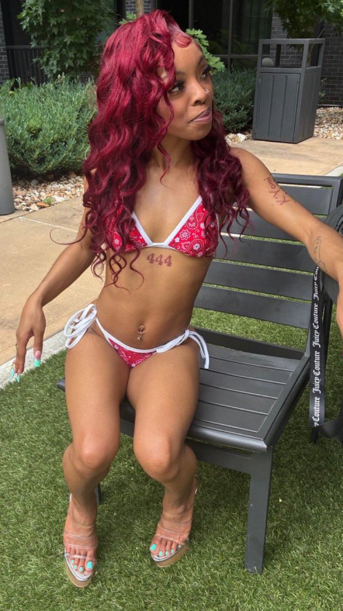 fuck_aaQ's tweet photo. Ready to bend this ass over for you 🍑💦#DetriotFreaks #313freaks #meetups #ebonypyt #nsfwtwt #detriotlions  #detriotmeetups #Michigan https://t.co/QaCg5FQXKX