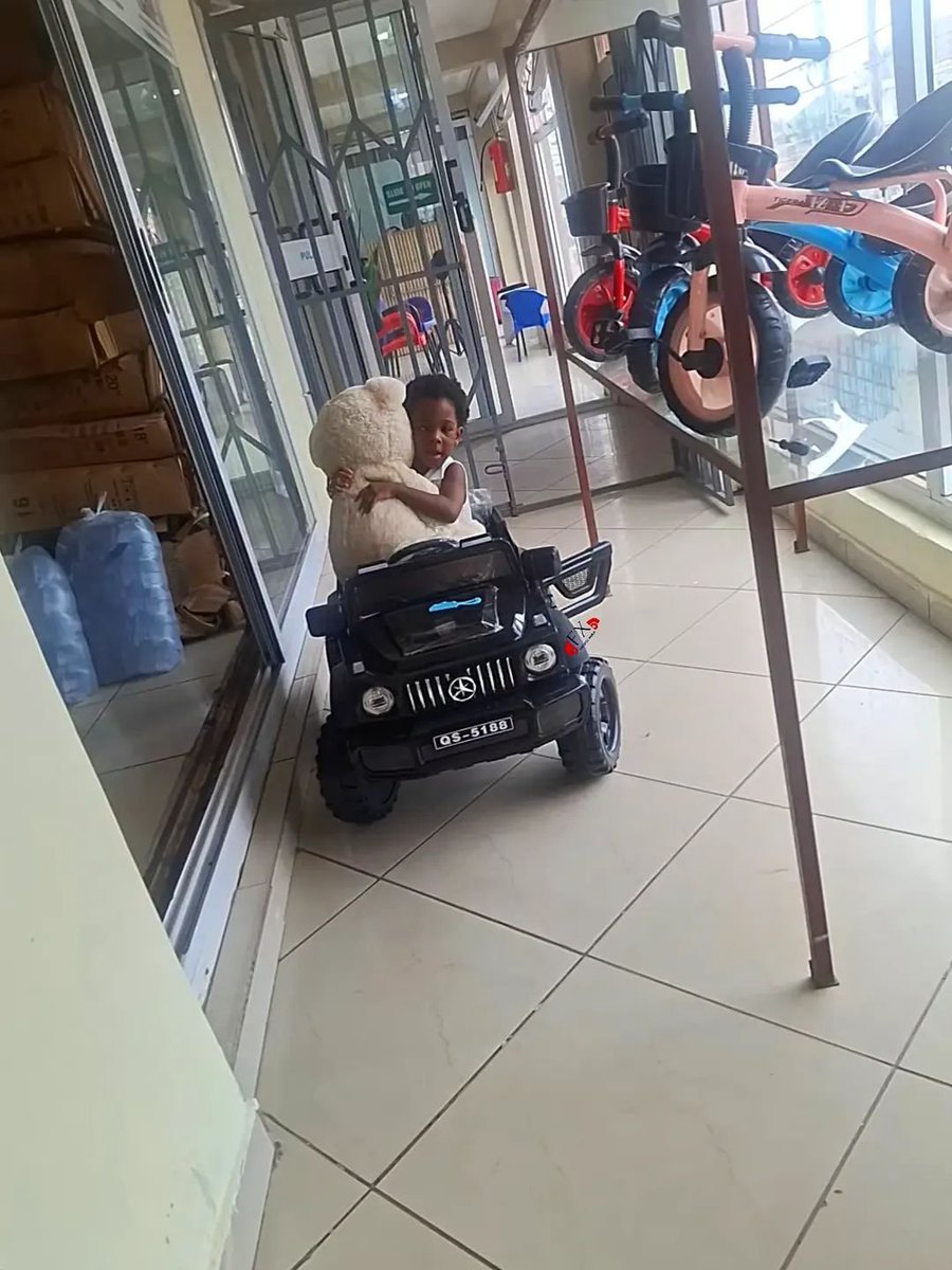 funxilla's tweet photo. From Accra to Georgia!
Streetz vibes with a Jeepy Wagon.
Black lovers.
#fyp #foryou #trendingreels #viral #kids #17octobre #LingOrm #LINGORMCONCERT #EVAN #ElManicomio #博士ちゃん https://t.co/MqrZmpeuZk