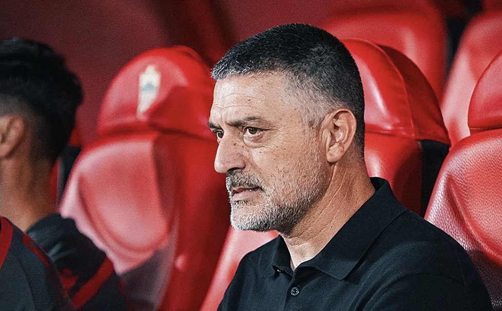 Radio_Marcador's tweet photo. 👉 García Pimienta: «Hemos defendido bastante bien y Andrés especialmente».
👉 Jon Ansotegi, ha afirmado que «mi valoración del partido es muy mala, aunque el mejor de ellos ha sido el portero y el público nos ha despedido con ovación».
👉 https://t.co/phkwi518q7 https://t.co/Gl13Cc0q3T