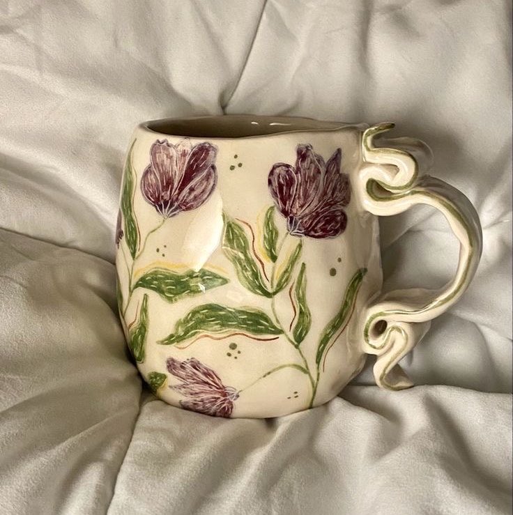 luvernialler's tweet photo. these kinds of cups, https://t.co/UigmcVMfKz