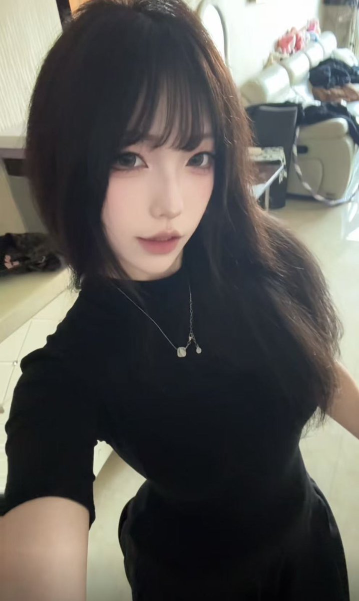 snydderrr's tweet photo. 05年  164。  46kg 

第一次使用 女大 交友

（希望是男大） 本人，是本人… https://t.co/ghAXH7KXoQ