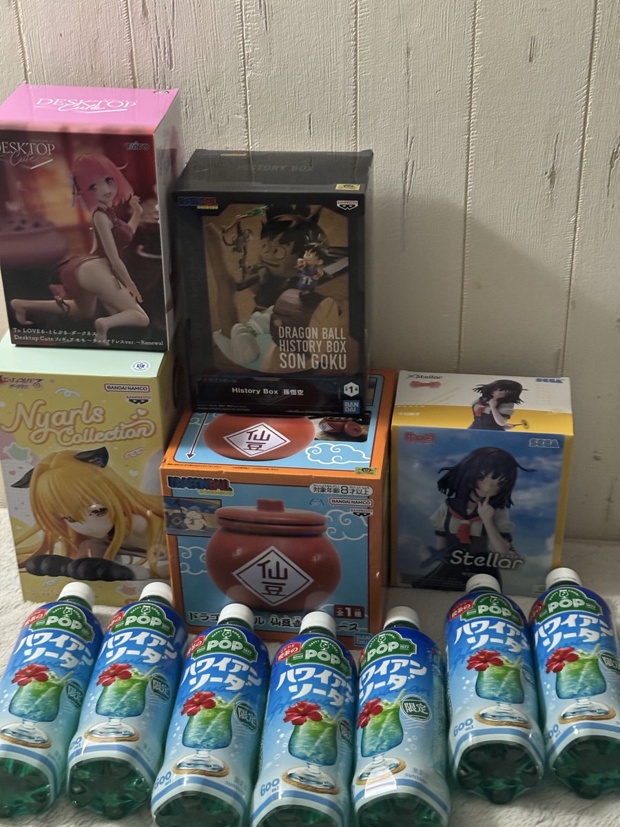 _non__existent's tweet photo. 【戦利品】
欲しかったもの
・History Box 孫悟空
・仙豆壺収納ケース
・〈物語〉シリーズXStellar‐千石撫子‐

いらないけどみんながプレイしてたので取ったもの
・モモ～チャイナドレスver.
・にゃーるずこれくしょん 金色の闇

仙豆が欲しかった理由は中にくりまんじゅうを入れたかった/// https://t.co/ROIqqetYsx