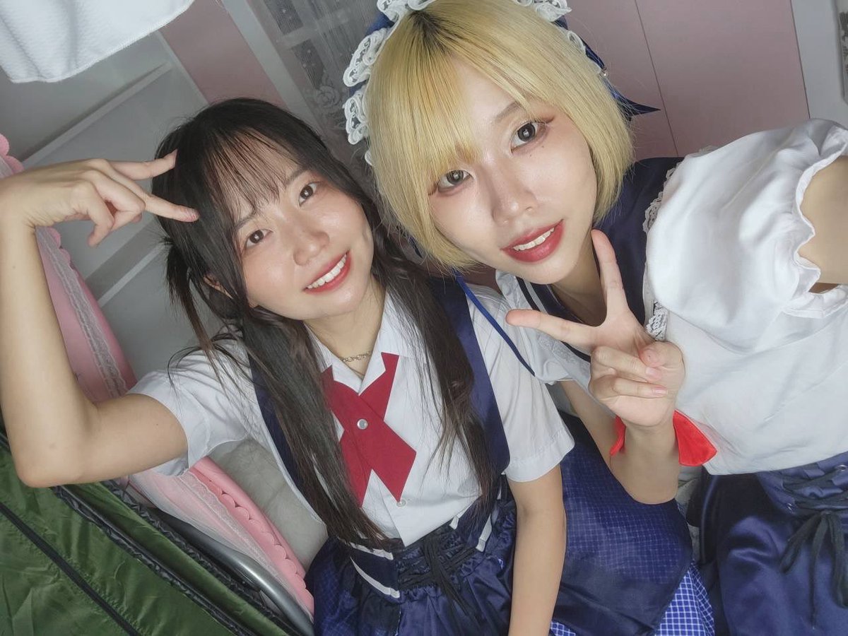 aishin_official's tweet photo. …━━［御礼］━━…
べりーずこれくしょん91@日本橋UPsさん
ありがとうございました✨

今日は懐かしい衣装で💙❤️
ようりさん7周年でまたこの格好ができて嬉しかったです！☺️
お次は明日10/18ｱｲｼﾝさん長堀橋WAXXさんで12:40〜出番です✨よしなに〜

セトリALT⬇️
…━━━━━━… https://t.co/8QQaolH0pA